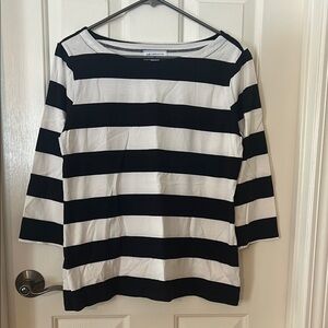 Liz Claiborne Monochrome Top